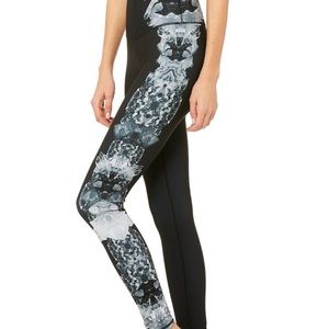 Alo Dark Crystal Leggings